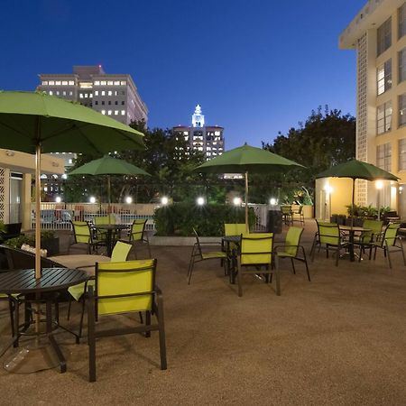 Courtyard Miami Coral Gables Hotell Exteriör bild